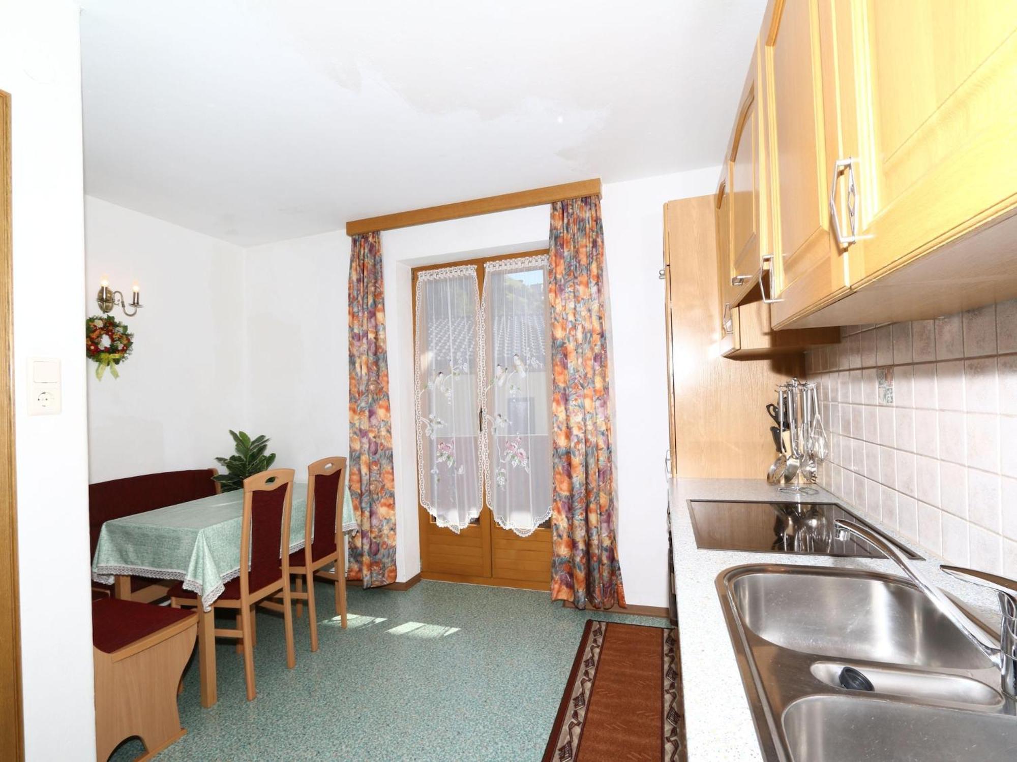 Apartment In Mayrhofen With A Balcony Екстер'єр фото