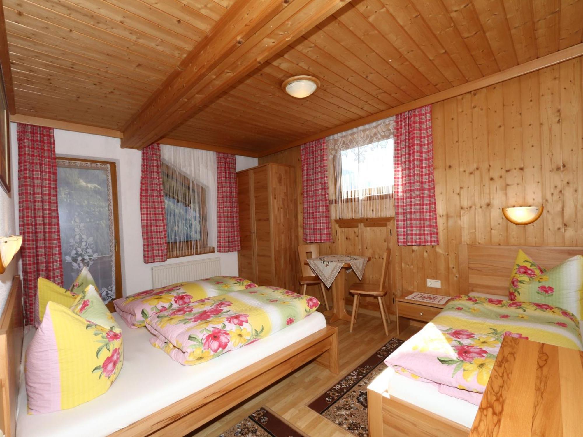 Apartment In Mayrhofen With A Balcony Екстер'єр фото