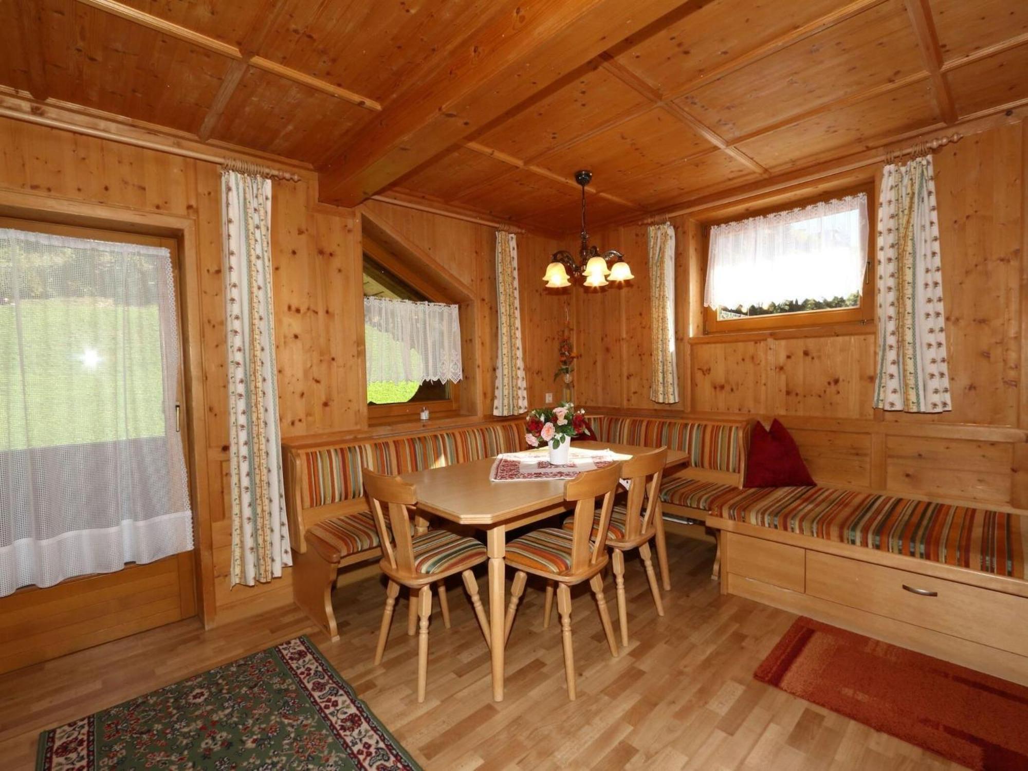 Apartment In Mayrhofen With A Balcony Екстер'єр фото