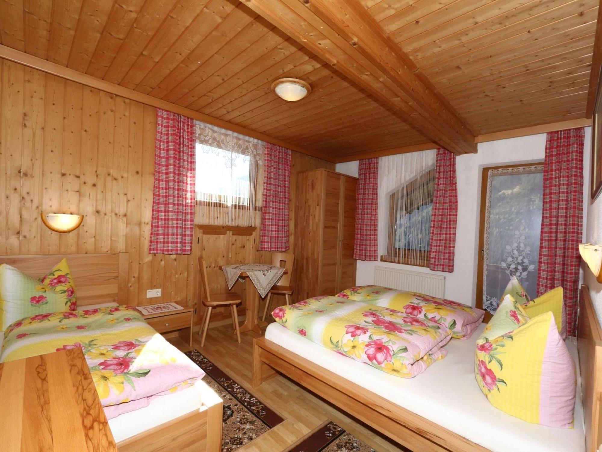 Apartment In Mayrhofen With A Balcony Екстер'єр фото