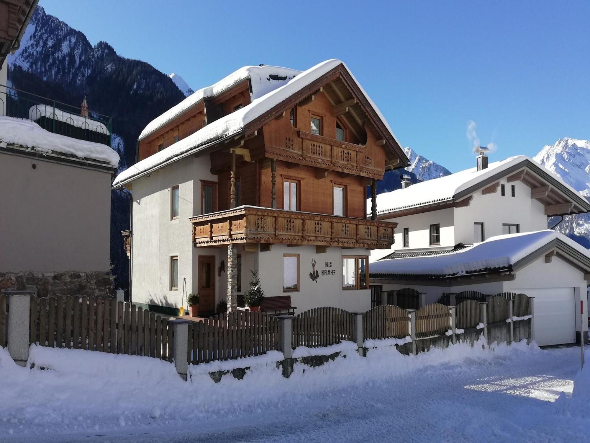 Apartment In Mayrhofen With A Balcony Екстер'єр фото